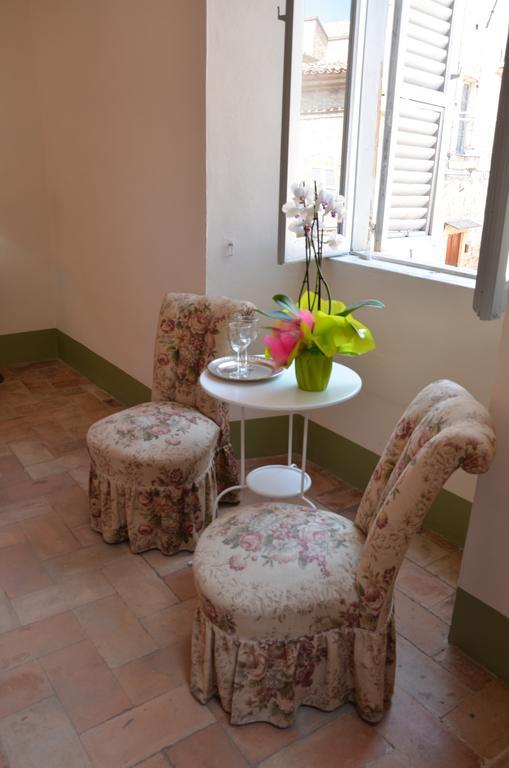 B&B Antica Biblioteca Φέρμο Δωμάτιο φωτογραφία